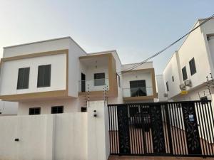 Executive 3 bedroom house for Quick Sale